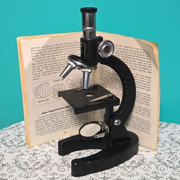 Vintage Gem Microscope MCM W/ Manual Embassy 100X-750X Scientific - Picture 14 of 15